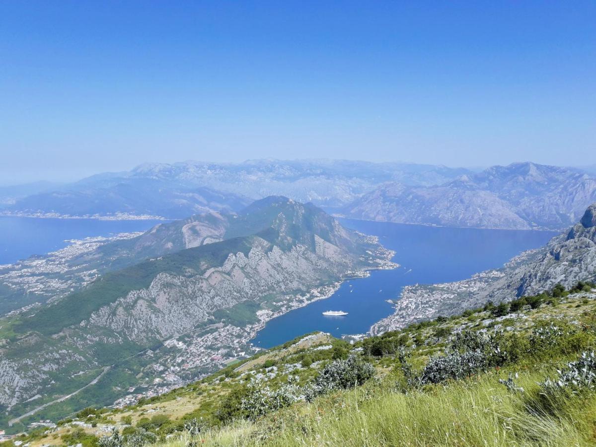Bayview Apartments Tivat Montenegro Luaran gambar